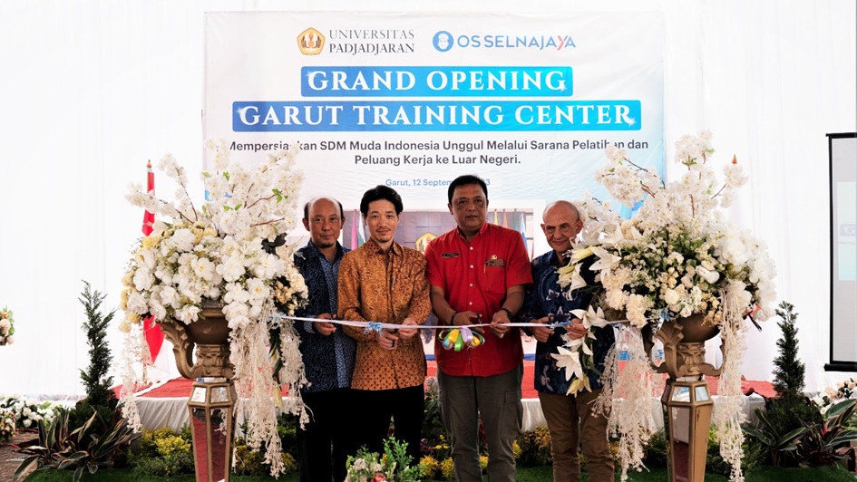 Grand Opening Garut Training Center: Kolaborasi Universitas Padjajaran dan PT OS Selnajaya Indonesia untuk Program Pengembangan SDM ke Luar Negeri